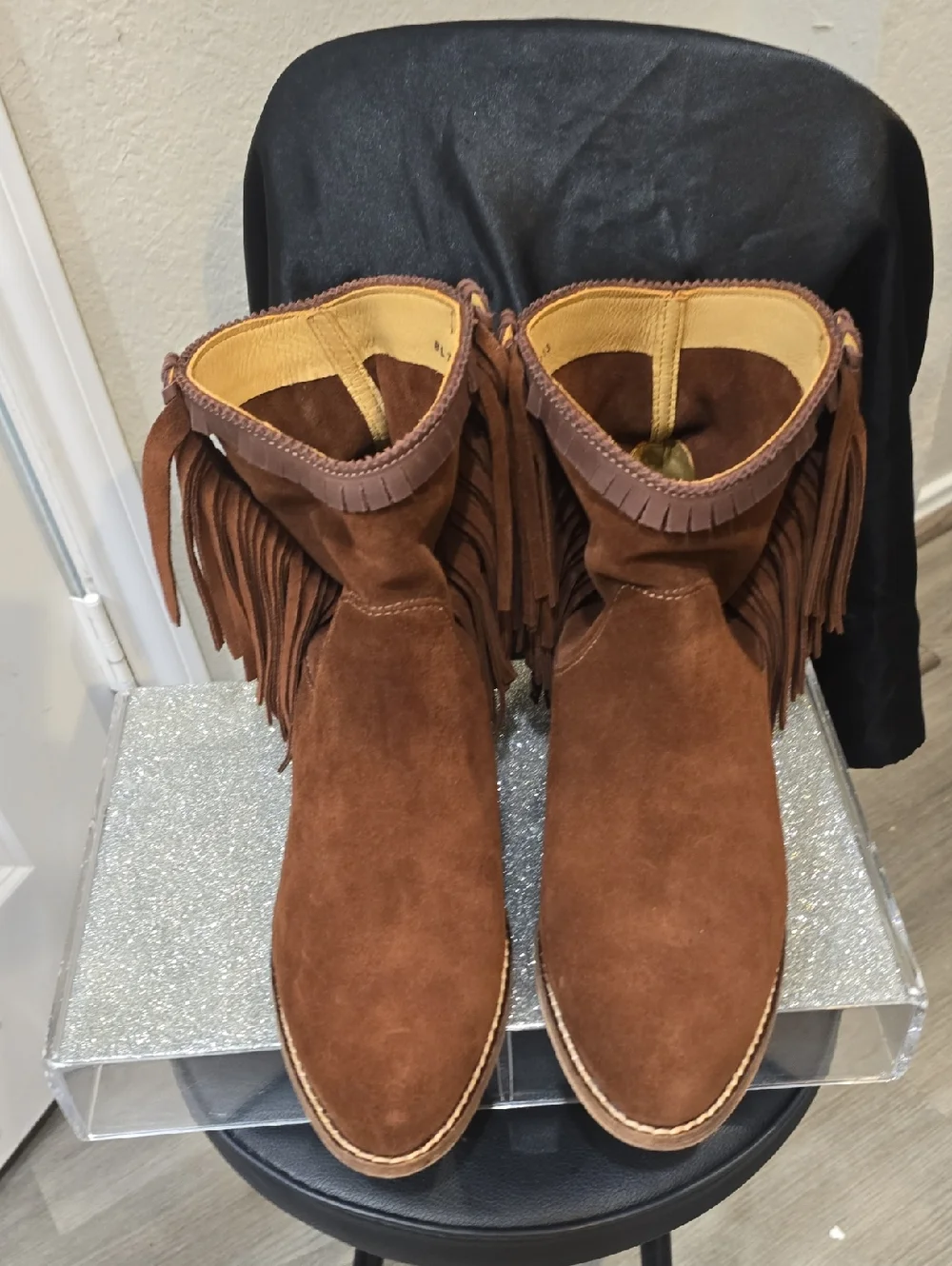 Lucchese suede ankle